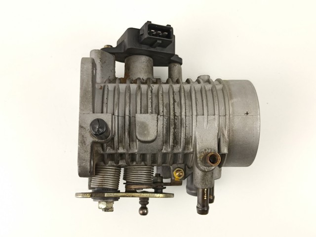 Do koszyka Przepustnica, komplet Opel Vectra A 86, 87