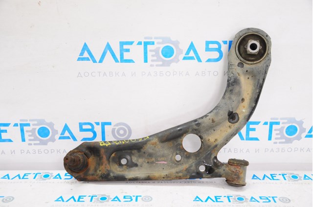 Do koszyka 4877742AD Chrysler Wahacz zawieszenia przedniego dolny prawy