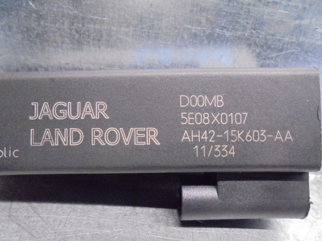 Antena Land Rover AH4215K603AA cena, od 40,86 USD