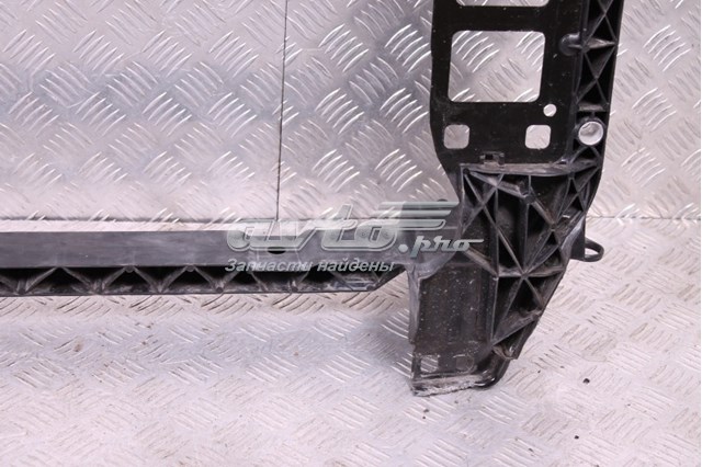 4M0805594A VAG Osłona chłodnicy kompletna (panel mocowania reflektorów)