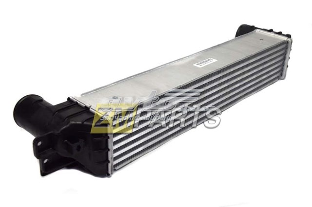 Chłodnica intercoolera 96629070 General Motors