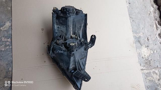 Reflektor lewy do SsangYong Rexton I RJ