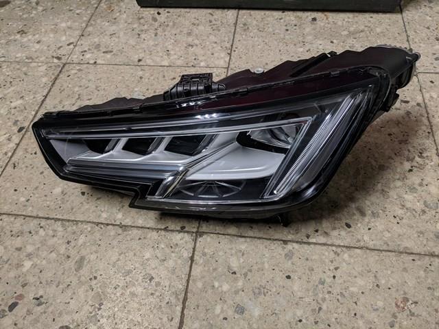 Reflektor lewy VAG 8W0941035 cena, od 748,88 USD