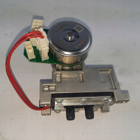 F00BH40204 Bosch Pompa AD BLUE