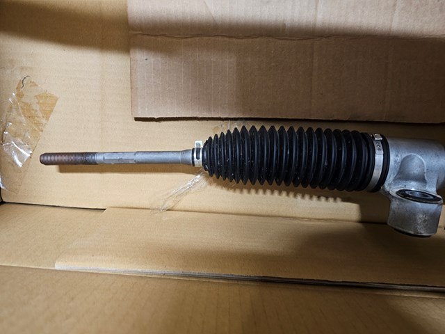 TK4832110C Mazda Listwa kierownicza (maglownica)