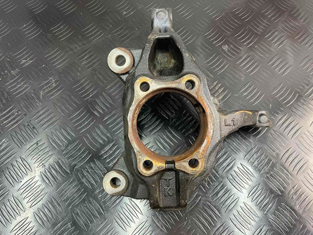 Czop (zwrotnica) przedni lewy KN3L33031 Mazda