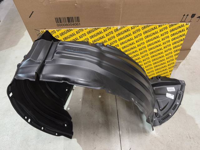 TK4856130B Mazda Nadkole błotnika przedniego prawe