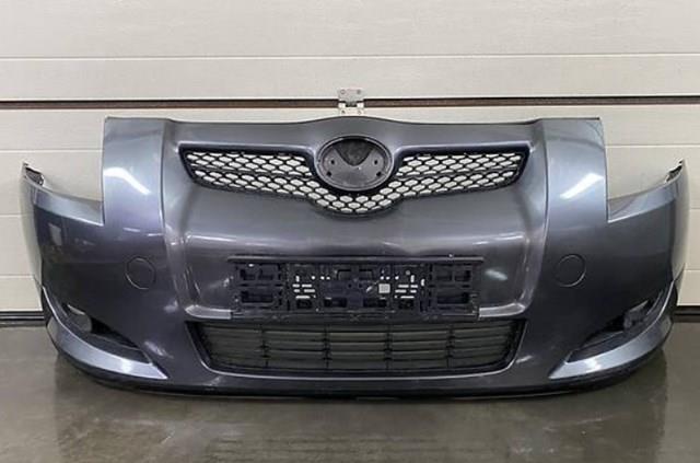  Zderzak przedni Toyota Corolla 