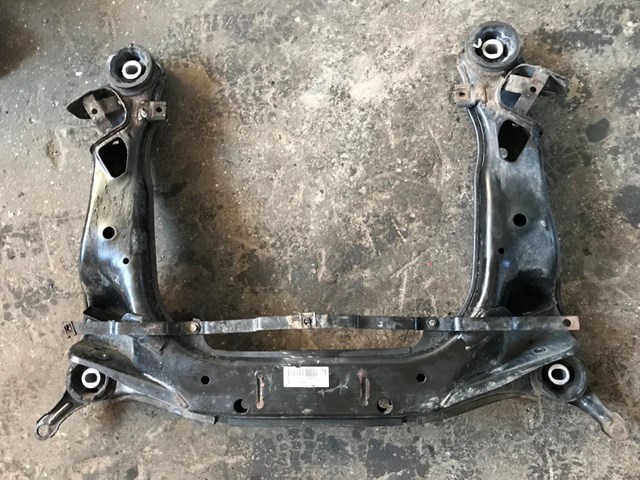  Korpus osi przedniej Audi A4 