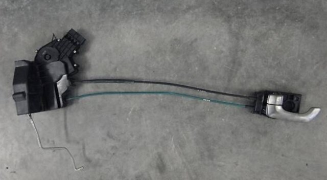 Do koszyka Zamek drzwi przednich lewych KIA Magentis II MG