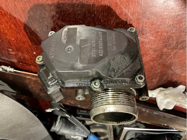 Przepustnica, komplet VAG A2C83076400 cena, od 124,78 USD