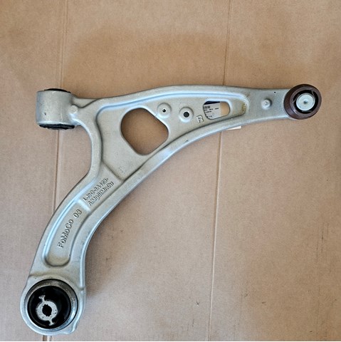Wahacz zawieszenia przedniego dolny prawy do Ford Mustang MACH-E CGW, K3R, K3S