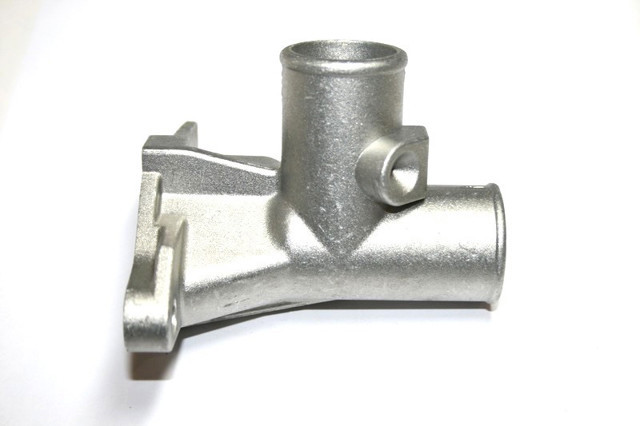 21011303014 Lada Kołnierz układu chłodzenia (trójnik)