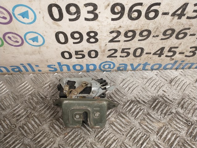 Zamek klapy bagażnika (3/5 drzwi tylnych) 63032SA000 Subaru