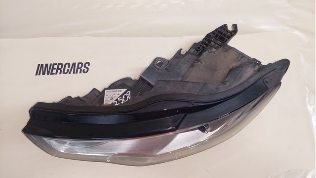 Do koszyka 4G0941005C VAG Reflektor lewy