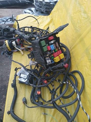 1613163380 Peugeot/Citroen Skrzynka bezpieczników