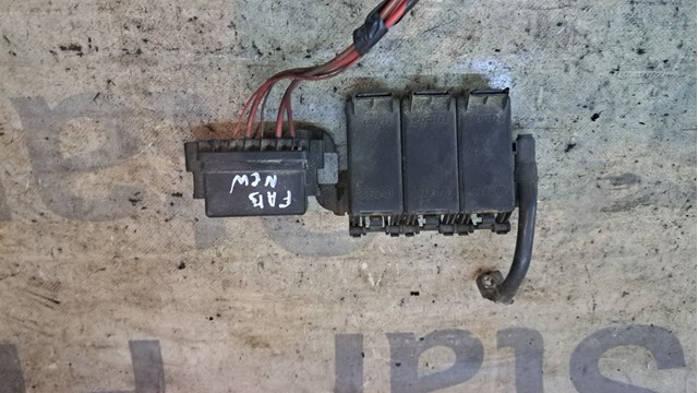 Skrzynka bezpieczników VAG 6R0937548E