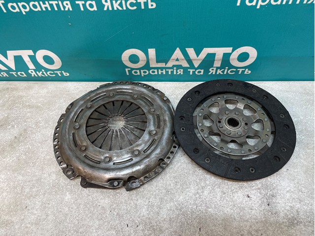 Docisk sprzęgła do Peugeot 407  6D