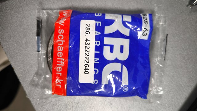 Łożysko wału sprzęgłowego skrzyni biegów KBC 4322222640 cena, od 13,96 USD