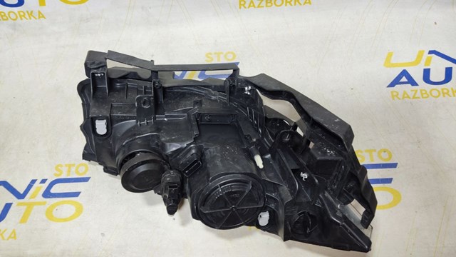 Do koszyka 8200412754 Renault (RVI) Reflektor prawy
