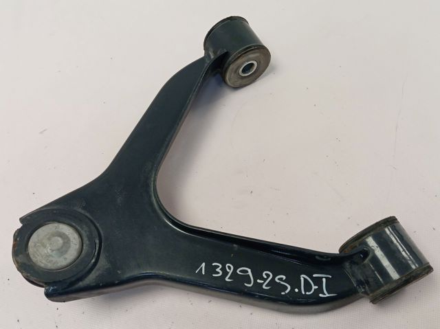 Do koszyka 5801564293 Iveco Wahacz zawieszenia przedniego górny lewy/prawy