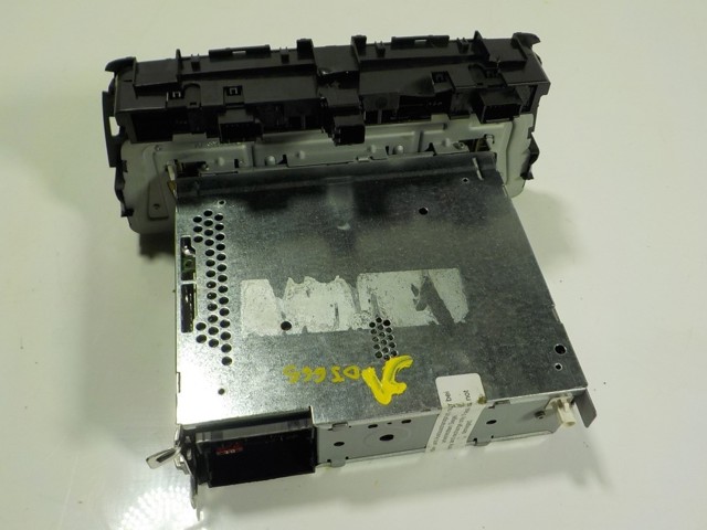 Radioodtwarzacz (radio AM/FM) do Seat Ibiza IV 6J5, 6P1