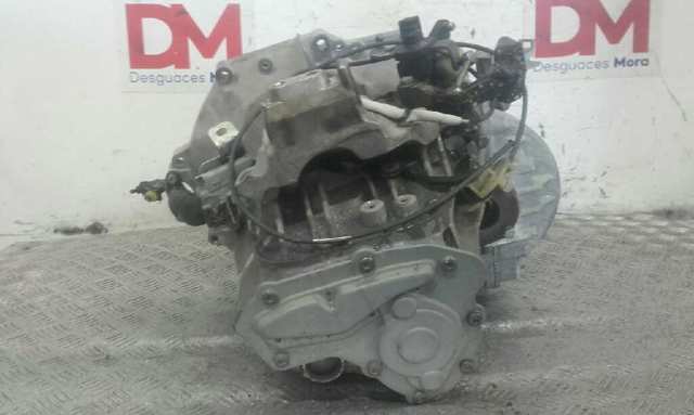 Do koszyka Mechaniczna skrzynia biegów w komplecie Peugeot 5008 II 