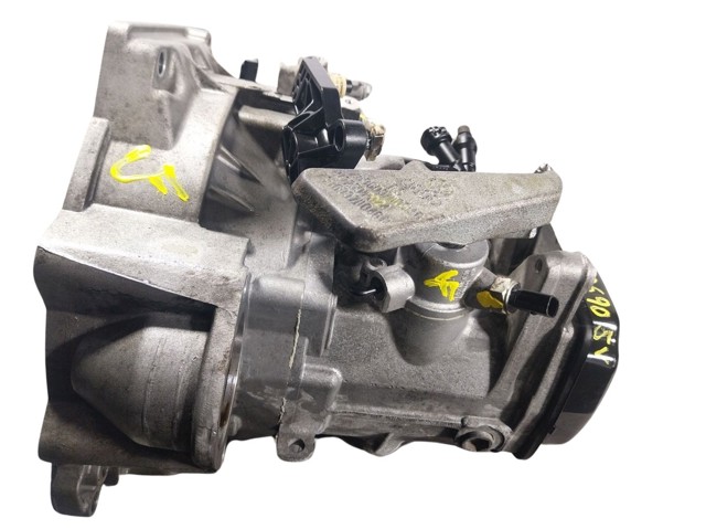 Do koszyka Mechaniczna skrzynia biegów w komplecie Seat Ibiza IV 6J5, 6P1