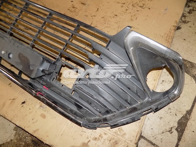 Atrapa chłodnicy Toyota 5310233040 cena, od 577,81 USD