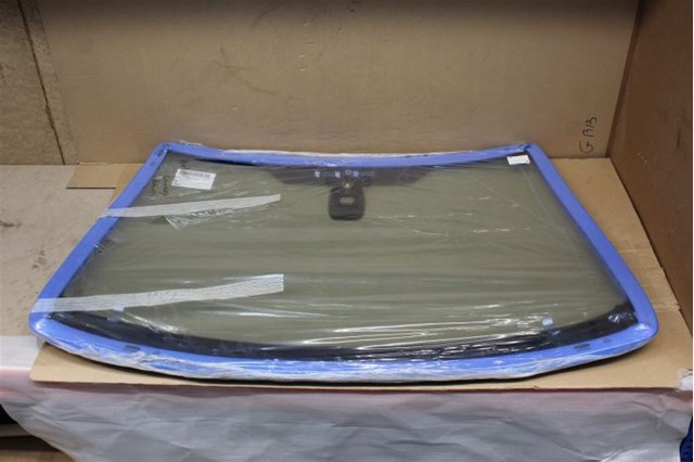 Szyba przednia Ford Mondeo IV sedana (CA2) (2007 - 2014) cena, od 220,45 USD