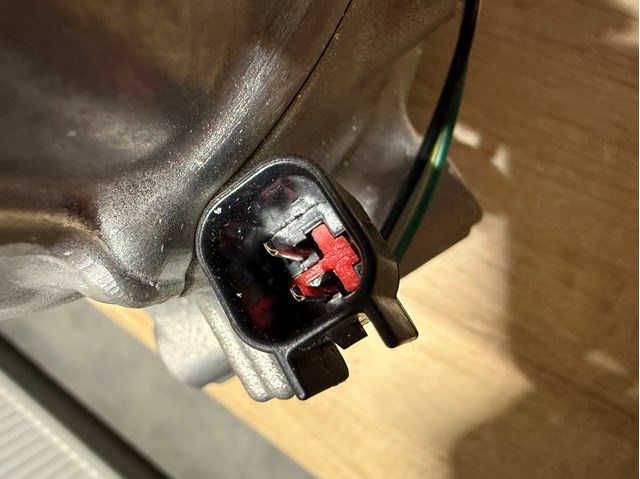 Do koszyka 1684906 Ford Sprężarka klimatyzacji