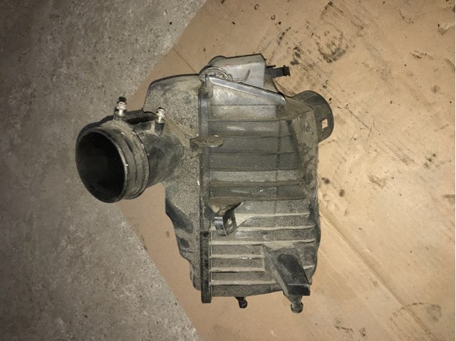 Do koszyka Obudowa filtra powietrza Nissan X-Trail  T31