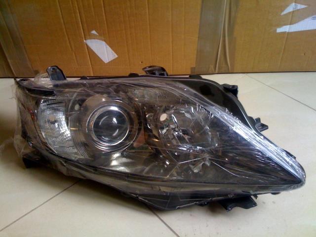Reflektor prawy Lexus RX 270/350/450H