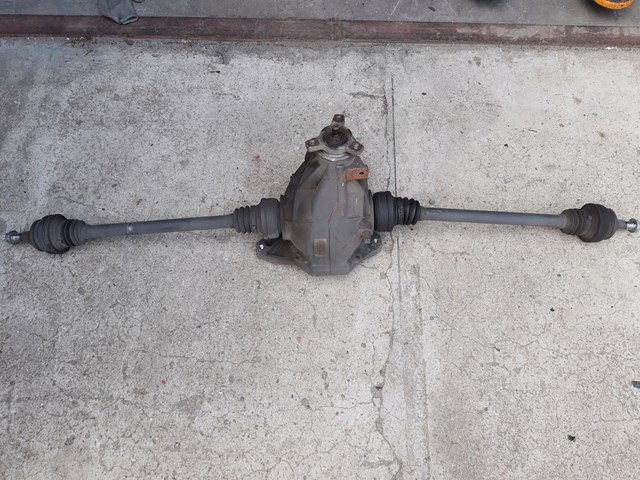 Do koszyka Półoś tylna Mercedes GLK  X204