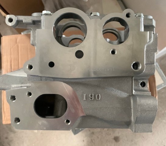 Głowica cylindrów AND 30103119