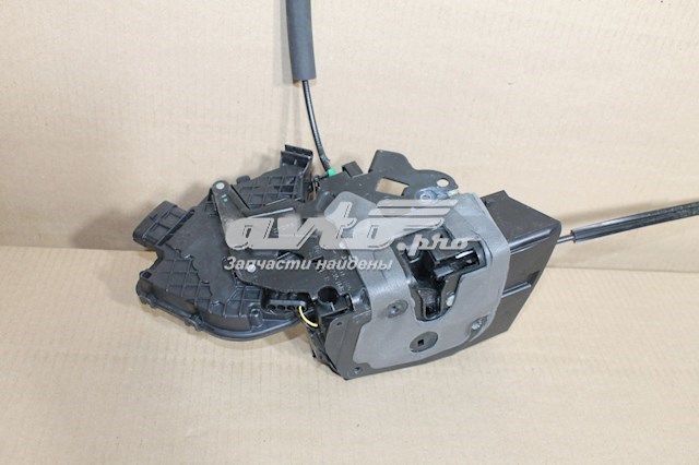 T4A10216 Jaguar Zamek drzwi przednich prawych