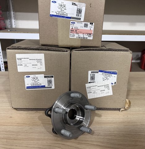 Piasta przednia do Ford Mustang MACH-E CGW, K3R, K3S