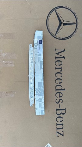 Lampa przeciwmgielna tylna 2229060048 Mercedes
