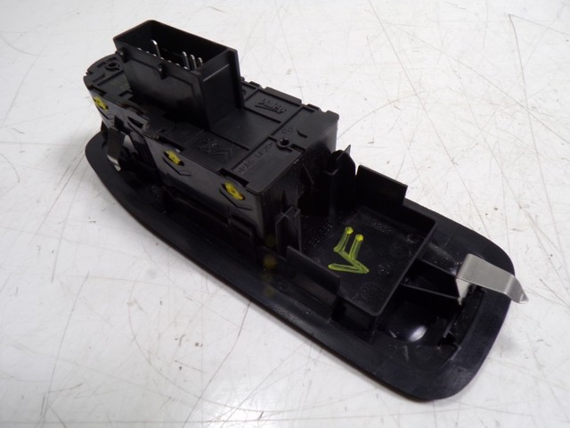 96751129ZD Peugeot/Citroen Panel przyciskowy sterowania podnośnikiem szyby przedni lewy