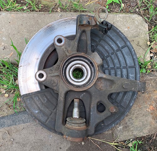 Do koszyka Piasta przednia Mercedes ML/GLE  W163