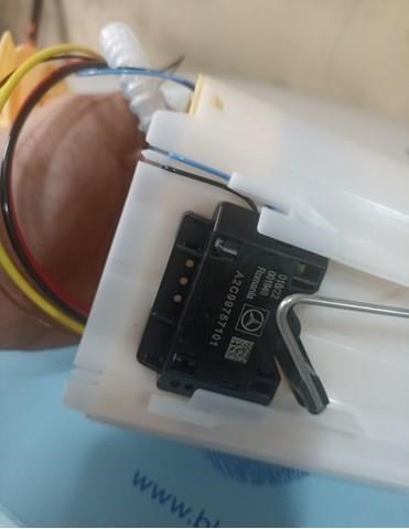 Moduł pompy paliwowej z czujnikiem poziomu paliwa Mercedes A hatchback (W177) (2018 - 2026) cena, od 261,78 USD