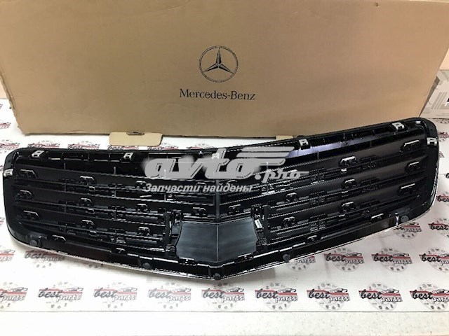 Atrapa chłodnicy Mercedes A22188006839040 cena, od 177,27 USD
