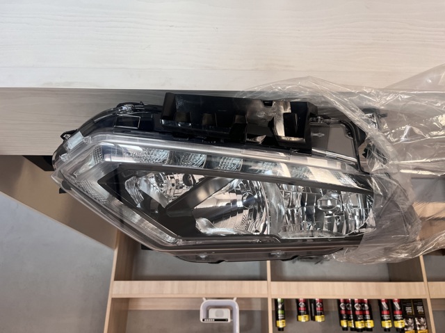 Reflektor prawy Depo/Loro/Abakus FP5037R2E cena, od 159,30 USD