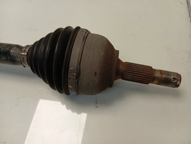 Półoś napędowa przednia prawa Peugeot/Citroen 9820048080