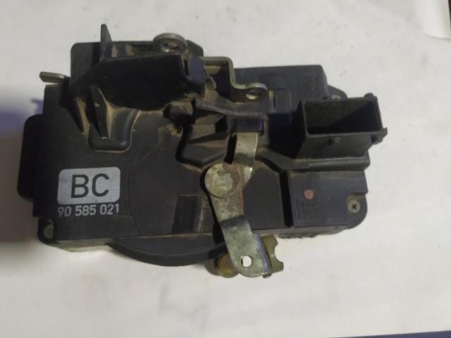 Zamek drzwi przednich lewych 90585021 General Motors