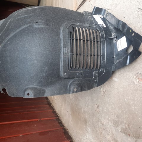 Nadkole błotnika przedniego prawe Mercedes A2226903302
