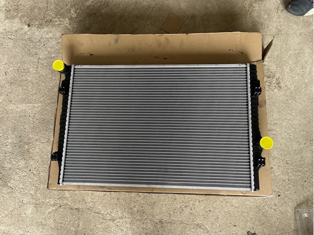 Chłodnica silnika Signeda RA65302 cena, od 105,50 USD