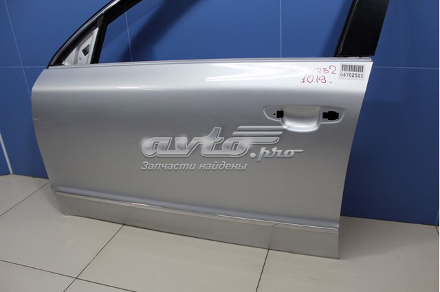  Drzwi przednie lewe Skoda SuperB 2