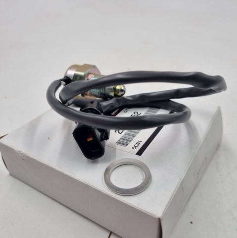 Czujnik włączania światła cofania Mitsubishi Pajero SPORT II