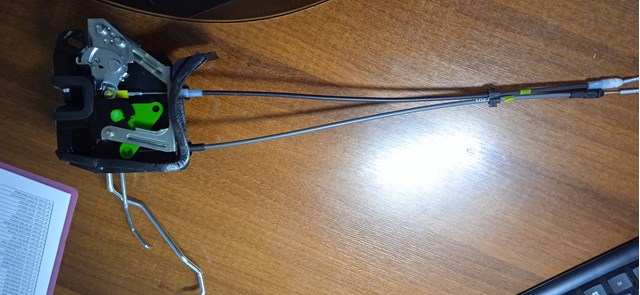  Zamek drzwi przednich prawych Hyundai Accent 3